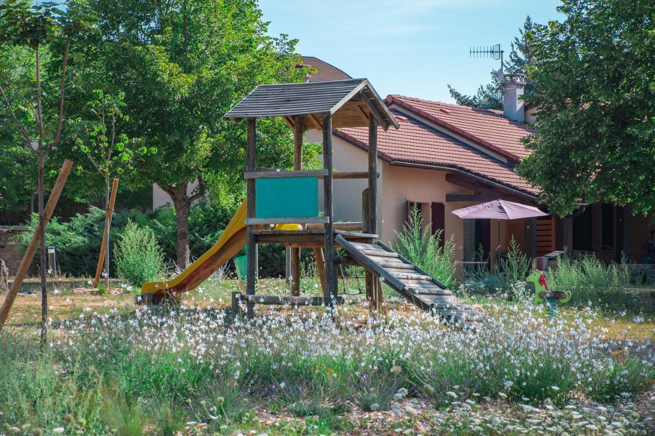 Villages De Gites Le Pigeonnier Le Malzieu-Ville Zewnętrze zdjęcie