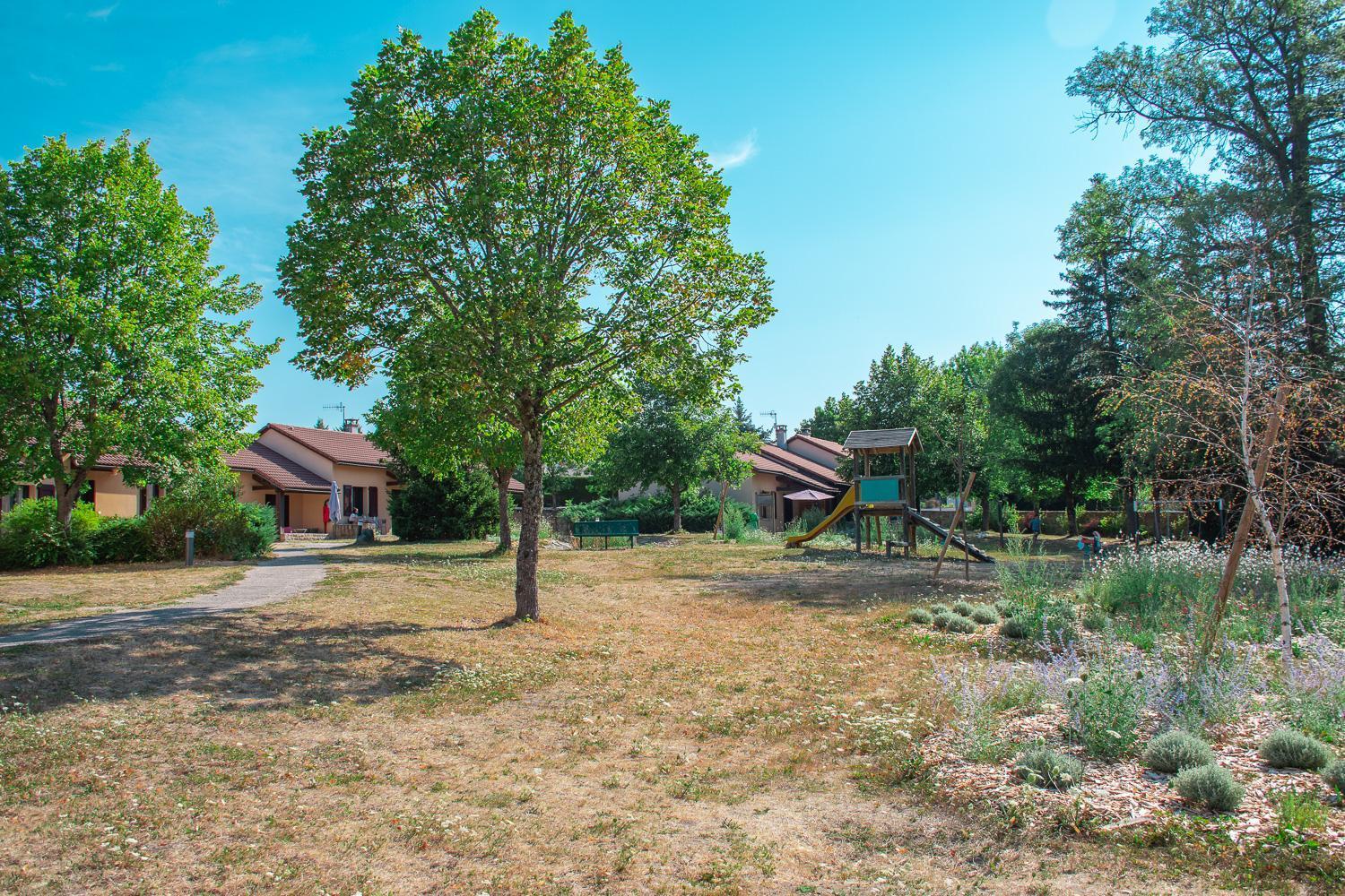 Villages De Gites Le Pigeonnier Le Malzieu-Ville Zewnętrze zdjęcie